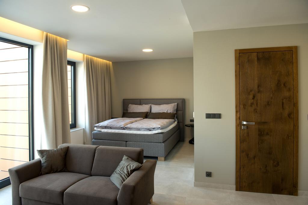 Mg Restaurace/Luxury Apartments Mladá Boleslav Dış mekan fotoğraf