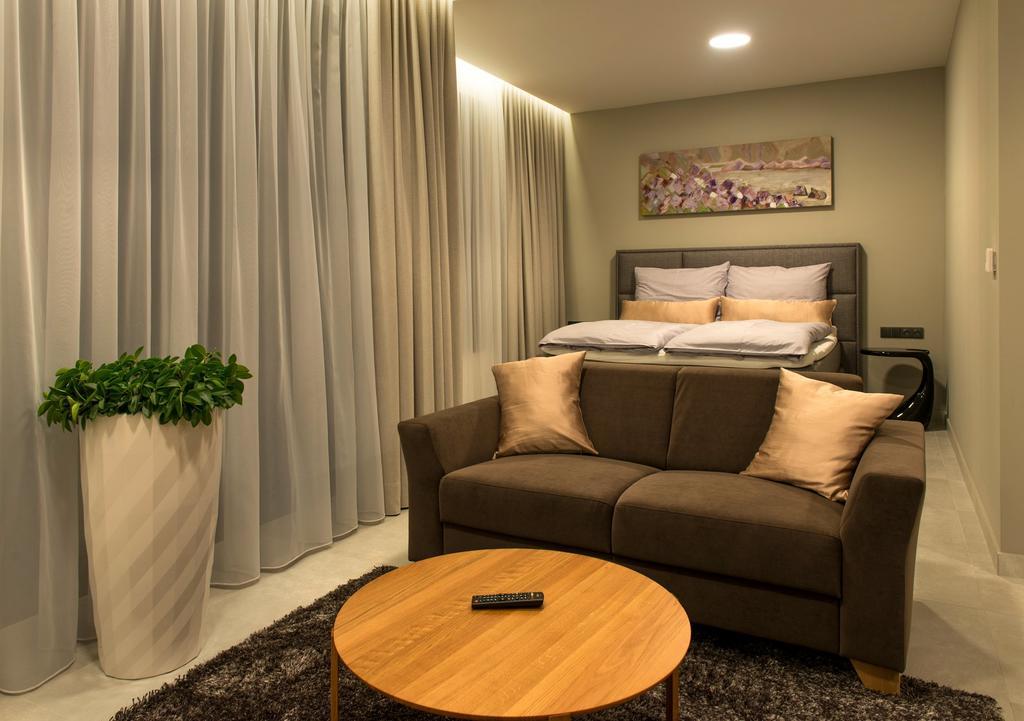Mg Restaurace/Luxury Apartments Mladá Boleslav Dış mekan fotoğraf