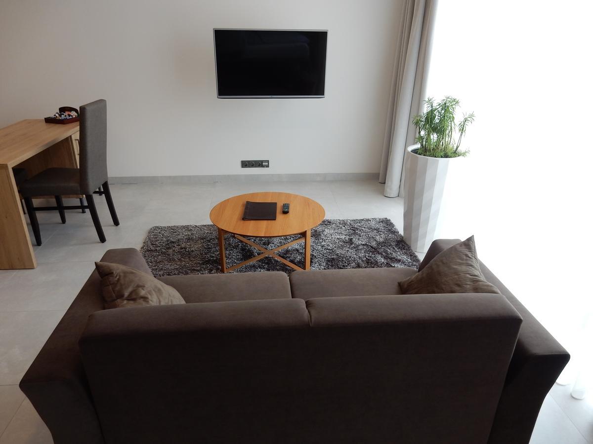 Mg Restaurace/Luxury Apartments Mladá Boleslav Dış mekan fotoğraf