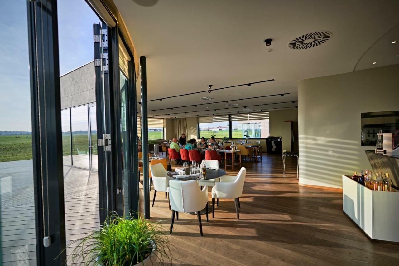 Mg Restaurace/Luxury Apartments Mladá Boleslav Dış mekan fotoğraf