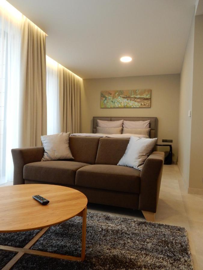 Mg Restaurace/Luxury Apartments Mladá Boleslav Dış mekan fotoğraf