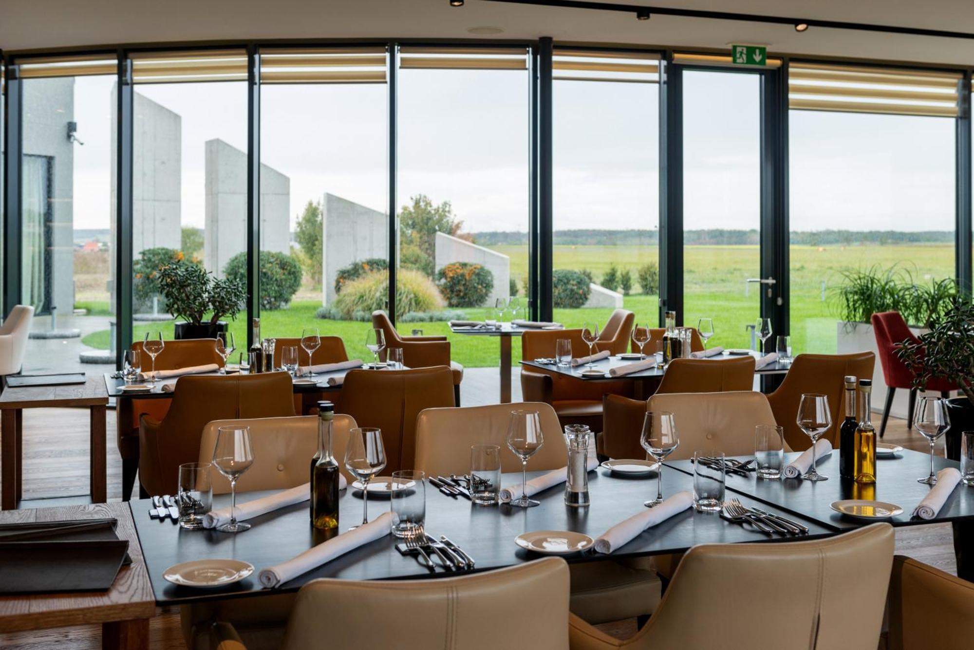Mg Restaurace/Luxury Apartments Mladá Boleslav Dış mekan fotoğraf